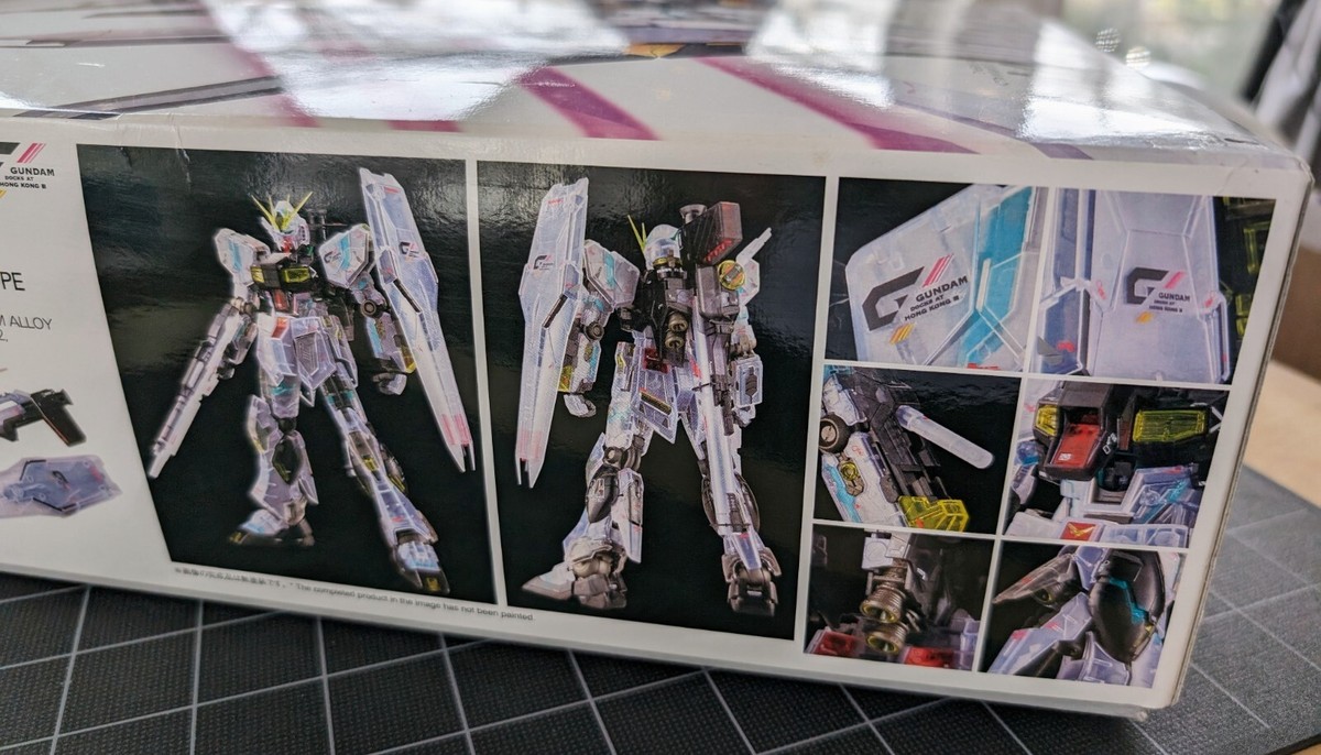 BANDAI - GUNDAM DOCKS AT HONG KONG III限定 MG 1/100 RX-93 νGUNDAM Ver.Ka(GDHKIII LIMITED) 機動戦士ガンダム 逆襲のシャア プラモデル(0230884) バンダイ MG Nu RX-93 Ver Ka 1/100 Gundam Dock Hong Kong Special Clear