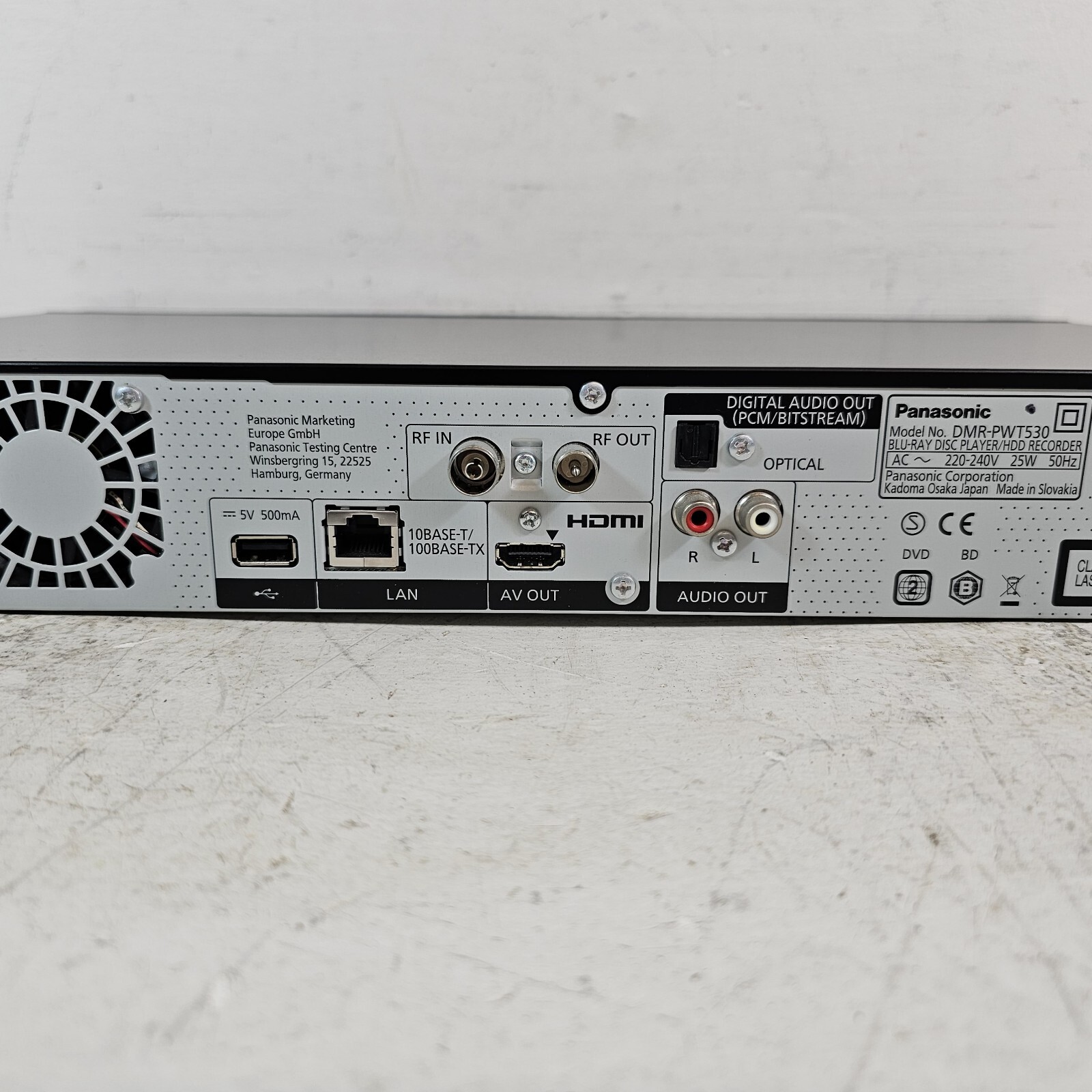 Panasonic DMRPWT530 3D BluRay Player 500GB HDD Freeview Recorder With