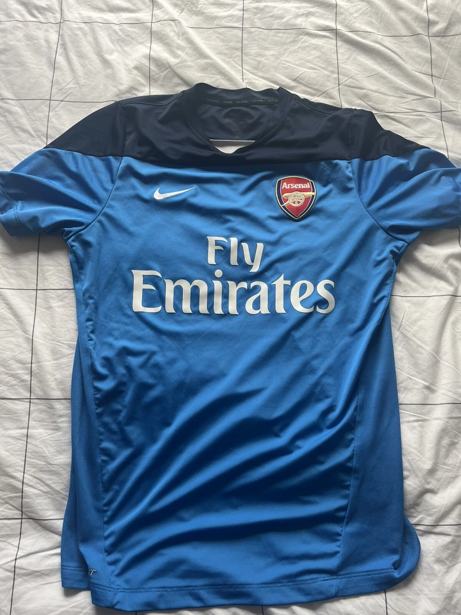 Preços baixos em Nike Arsenal Blue International Club fã de