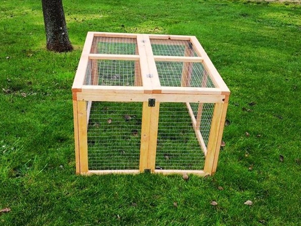 4 ft X 3 ft x 2 ft Tall Folding Run Rabbit Guinea Pigs Chicken run pen ...
