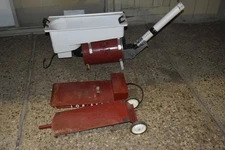 The ORIGINAL LOB-STER 101 Tennis Ball Thrower Pitching Machine **READ**