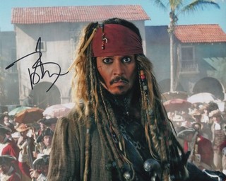 A fantastic 10x8 Autographed Photo of Johnny Depp & CoA