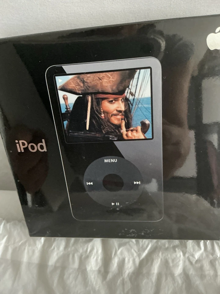 Apple MA446LL/A A1136 iPod 5th Generation 30GB Digital Player - Black