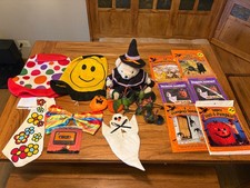 LARGE LOT OF HALLOWEEN DECORATIONS COSTUME ITEMS - SEE PICTURES