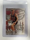 SkyBox 1997-98 Skybox Premium Autographics Steve Kerr Auto Chicago Bulls