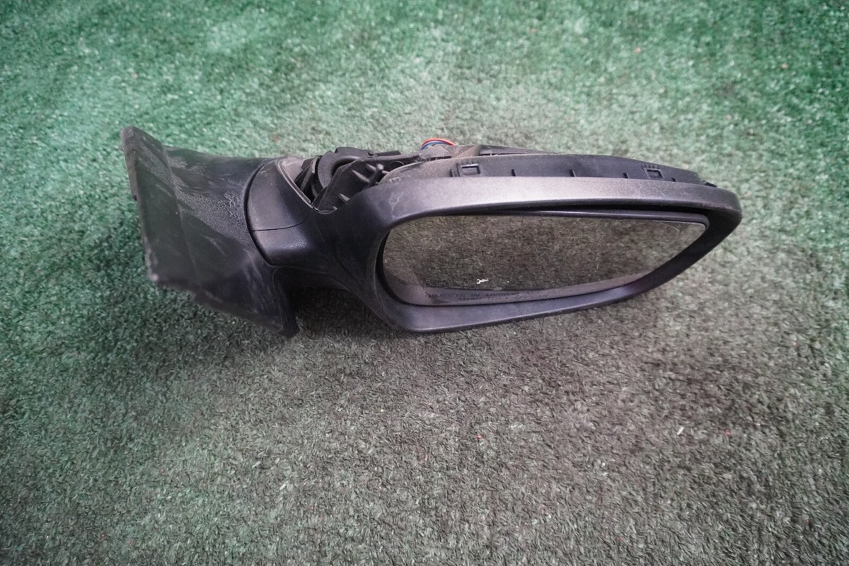 Hyundai Accent Right Side Power Heated Mirror E13027492 for