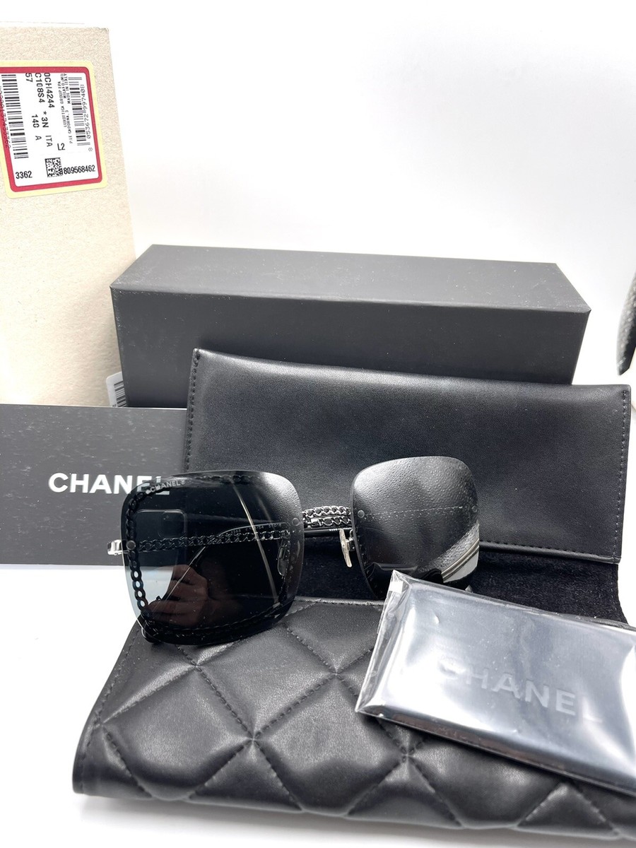 小物 Chanel Sunglasses CHANEL Sunglasses: Cat Eye Sunglasses, acetate & chain 5538Q
