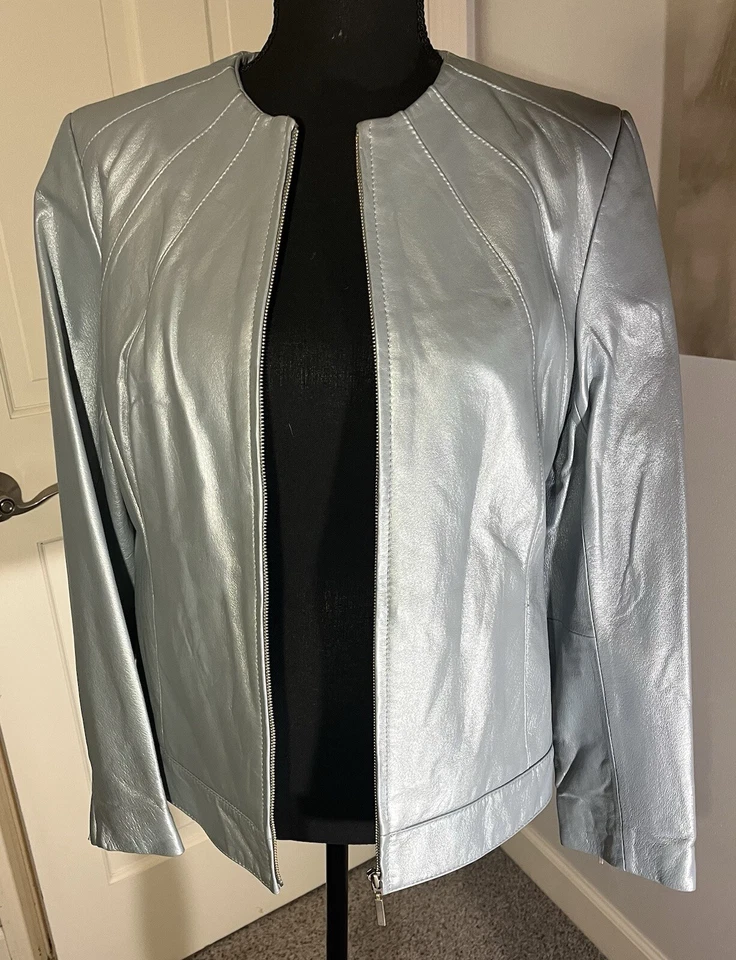 Vintage DIALOGUE Women’s Leather Blue Pearl Shimmer Metallic Jacket Small - Image 4 of 4