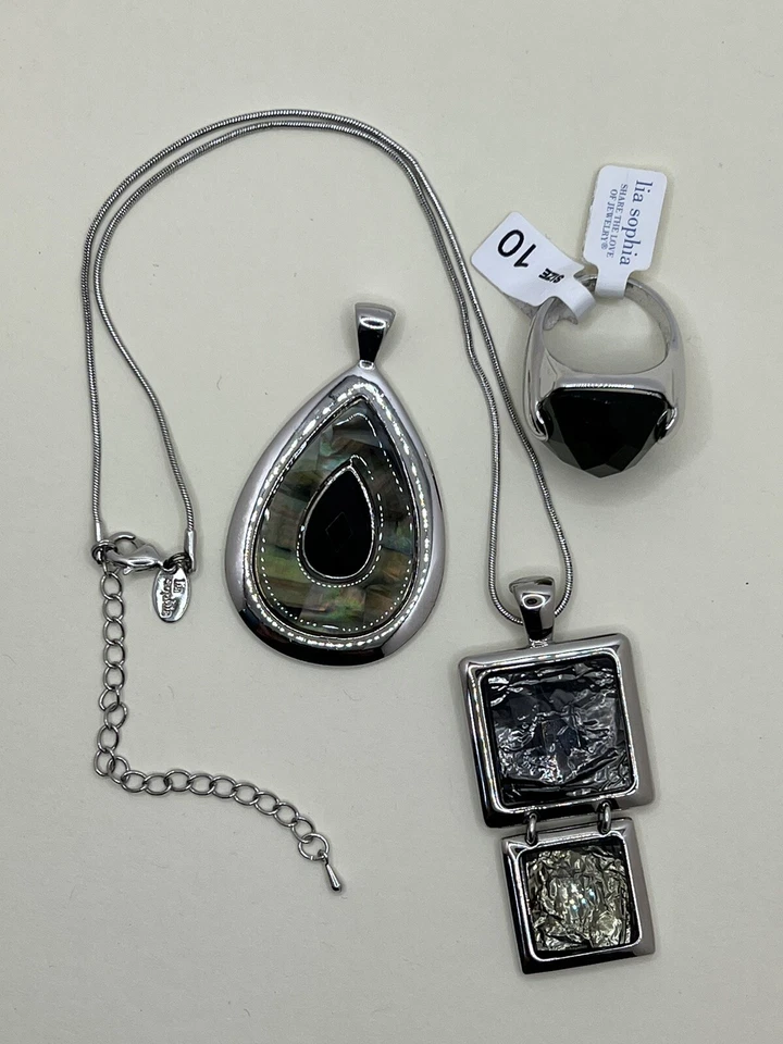 Lot Of 4 Lia Sophia 1 Chain 2 Pendants 1 Ring NWT Sz. 10 Silver Tone Black/Green - Image 4 of 4