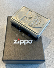 Genuine Brand New 2008 ZIPPO Lighter Rare CRYSTAL TOOTHED SKULL Heavy Emblem
