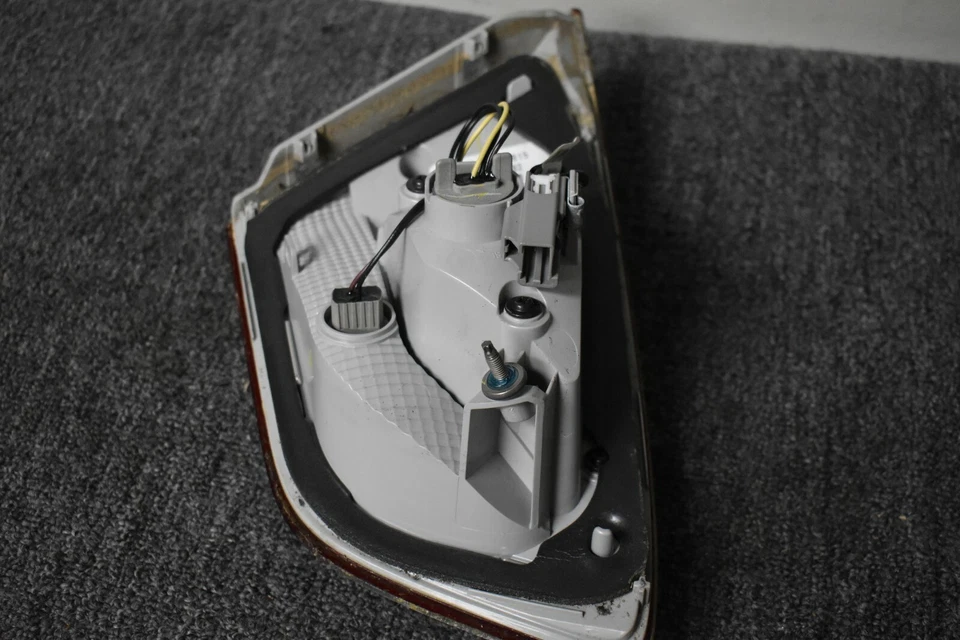 Chevrolet Cruze 2016-2017 lámpara de respaldo derecha fabricante de fábrica Foto 4 de 4