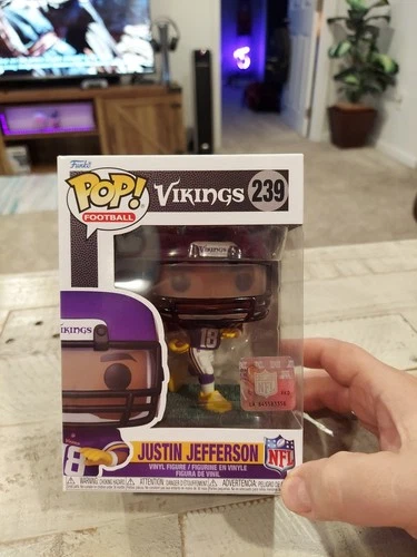 Funko Pop! NFL Vikings Justin Jefferson Vinyl Figure #239