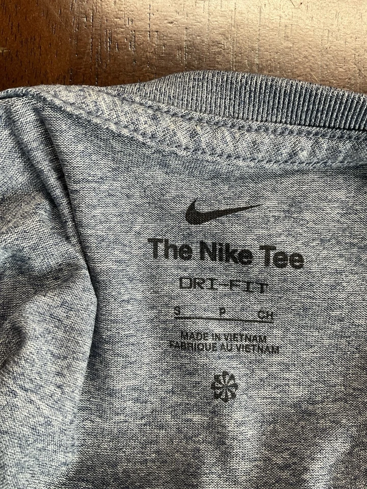 Lot Of 2 Nike Dri-fit Shirt, Women’s, Blue Heathered And Green Heathered, Size S - Image 4 of 4