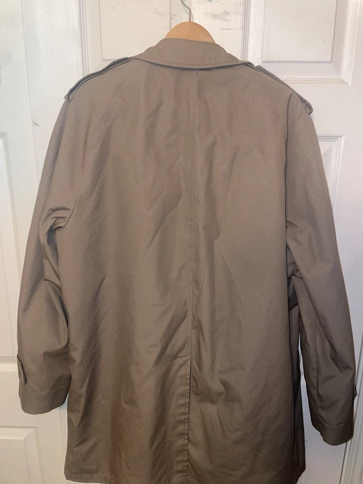 Trench coat masculino London Fog bege tamanho 46 longo - Imagem 3 de 4