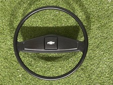 Vintage Chevrolet 16 Steering Wheel W Bow Tie Horn Button - Chevy Gm Vintage Chevrolet 16 Steering Wheel W Bow Tie Horn Button - Chevy Gm