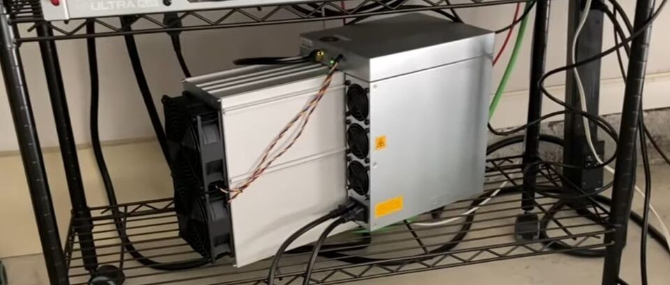 Bitmain Antminer E9 Pro 3.8Gh/s average 2200 watts ETC OCTA ETH ETHW Asic Miner