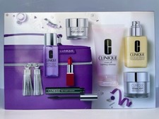 New Best of Clinique Essentials 8 PC Make Up Set with Clinique Case