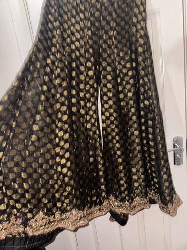 Asian Pakistani Indian wedding/party wear dress with Plazo Pants And Scarf - Picture 8 of 11