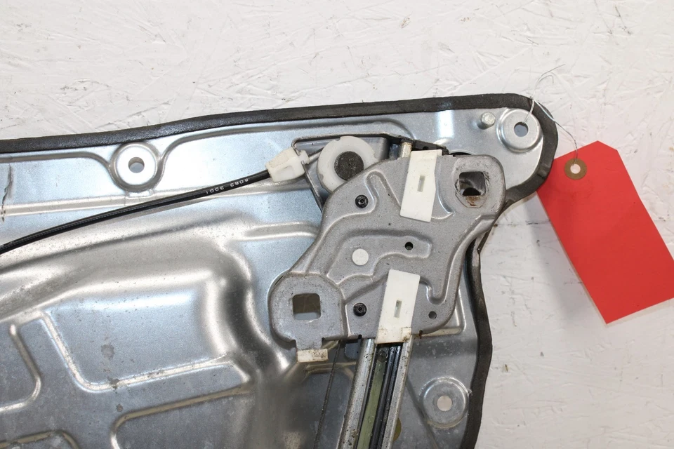 2003-2007 Infiniti G35 Coupe Left Window Regulator OEM MQ1 Foto 2 de 4