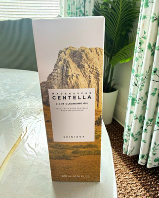 SKIN1004 Madagascar Centella Light Cleansing Oil Daily Care 6.76 fl oz