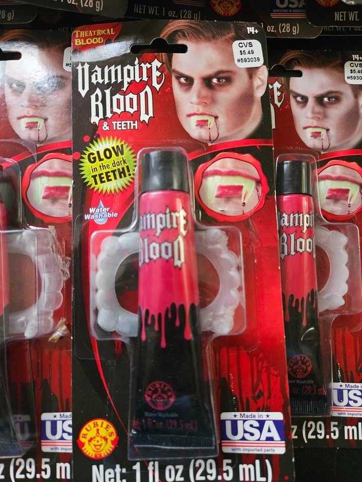 Lote de 66 Piezas Rubíes Halloween Maquillaje y Spray para el Cabello Brilla en la Oscuridad Etc. Foto 2 de 4