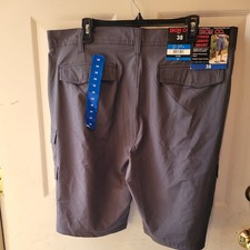 Men's Sz 38 Iron Co. Hybrid Cargo Shorts Greystone Stretch Performance NWT