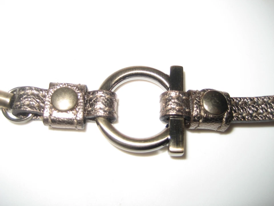 Новый BX Salvatore Ferragamo Gancini логотип сотового телефона камеры Дамская сумка подвеска брелок - Изображение 4 из 4