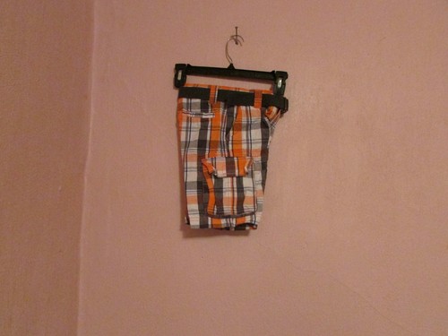 NWT~ BOYS BAILEYS POINT PREMIUM PLAID/SOLID BELTED CARGO SHORTS......$29.99 - Picture 2 of 15