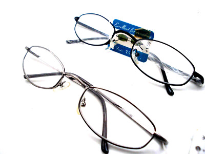 Power +1.50 Quality Brand  Reading Glasses  2 pair  spring temple   Men Women