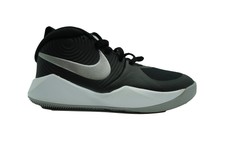 Nike Unisex Child Team Hustle D 9 Basketball Shoes Black Silver Size 3.5