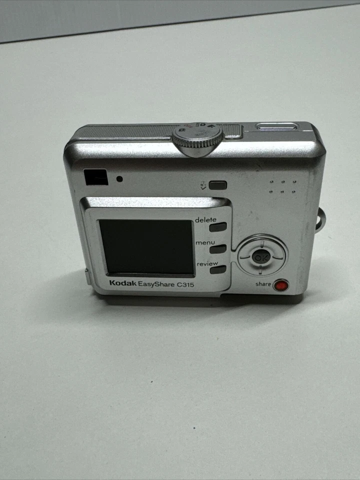 Kodak EasyShare C315 Color Science 5.0MP Digital Camera  - Image 4 of 4