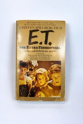E.T. The Extra-Terrestrial Vintage 1982 Movie Novelization Paperback