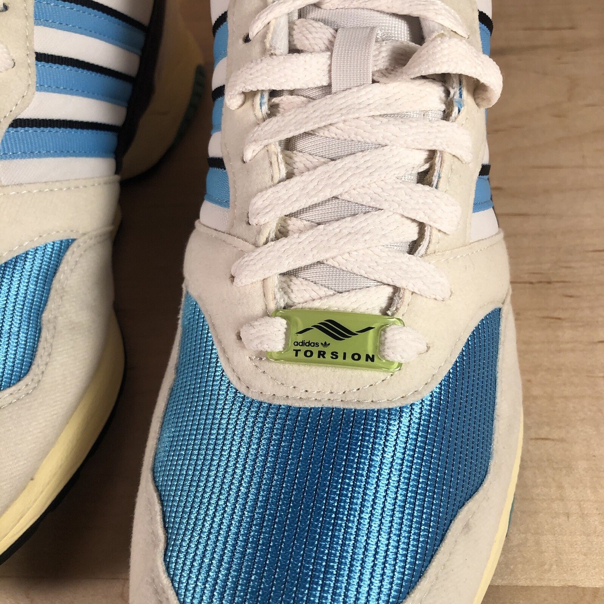 vintageフェイド スニーカー Adidas Men's ZX 1000 C Athletic Sneakers Retro Cream/Black