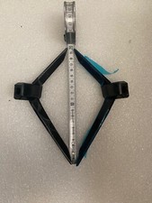 PIEDINI COPPIA SX+DX PER MODELLI TV Q.BELL QT28A73 e CRANKER CRTV32100-1