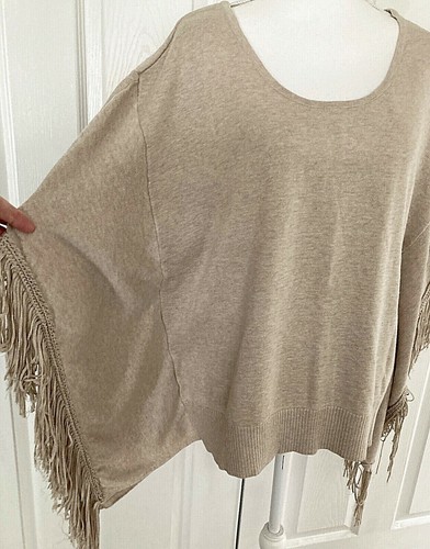 LANE BRYANT Women's 18/20 Poncho Sweater Fringe Oatmeal Color Cotton Rayon Blend - Picture 5 of 11