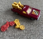 Lesney 1977 MATCHBOX Superfast-Red Holden Pick-Up No. 60 England 2 Extra Bikes