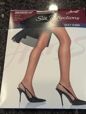 Hanes Silk Reflections Non-Control Top Pantyhose Barely There Style 716 Size CD