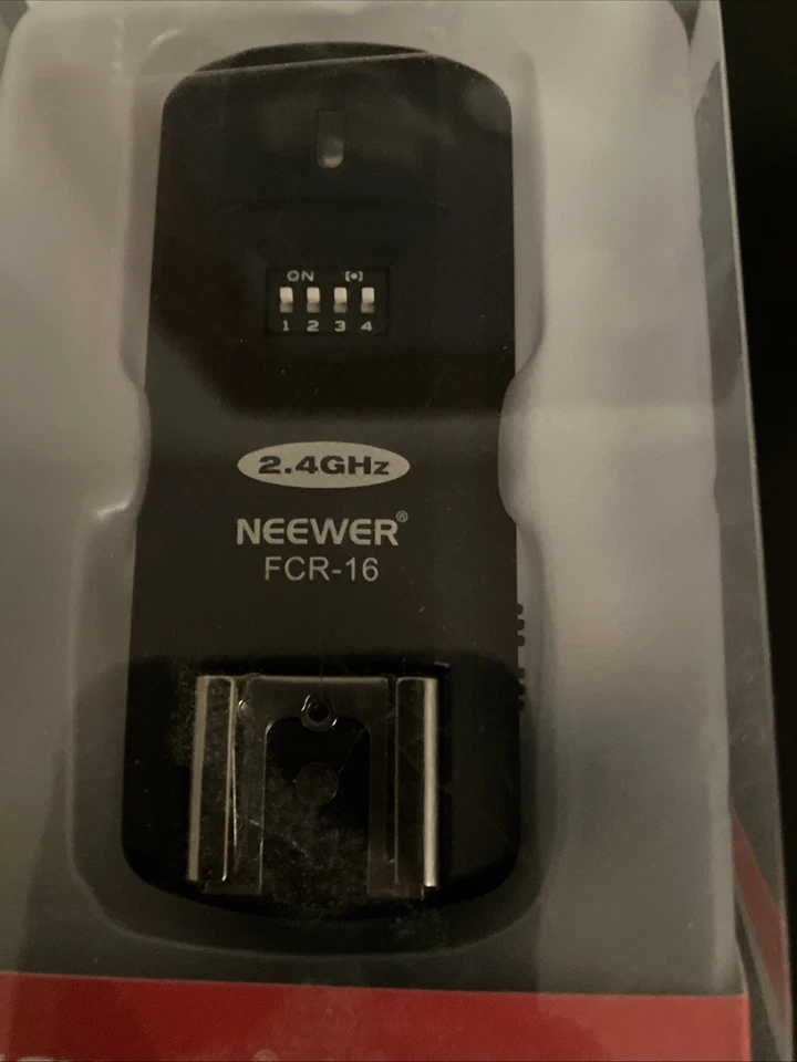 NEEWER FC-16 2.4G Wireless Studio Strobe For Sony Mirrorless & Canon Nikon DSLR - Image 2 of 4