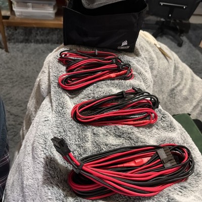 CORSAIR Premium PSU Sleeved Cable Starter Kit Red Black w/ Storage Bag