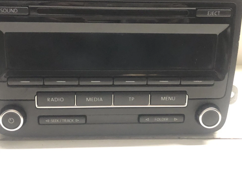 AUTORADIO PER VOLKSWAGEN Golf 6 Berlina 1K0035186 AN Anno 2008 2012 usato - Immagine 3 di 4