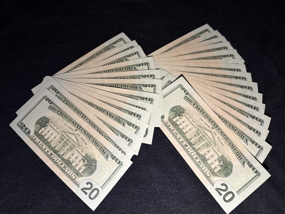 35 REALISTIC High Quality 20 Dollar Bills REPLICA (35 Bills In One ...