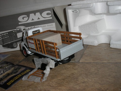 NICE Vintage 1/34 First Gear Amana 1952 GMC Stake Delivery Truck Free SHIPPING - Picture 5 of 9