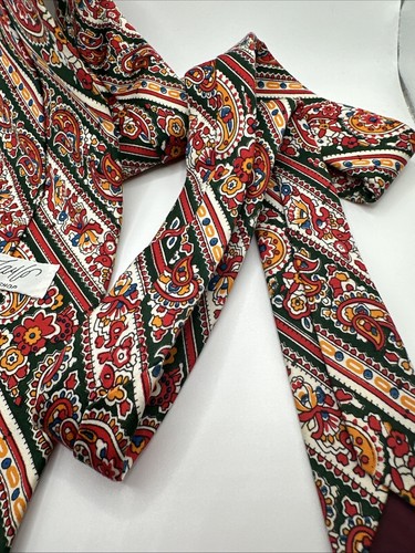 Lord & Taylor Men’s Necktie Red Orange Green Paisley - Picture 17 of 19