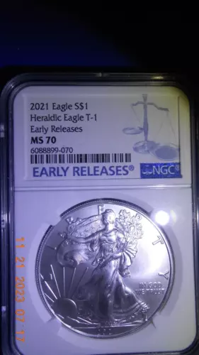 2021 SILVER EAGLE $1 HERALDIC EAGLE T-1 EARLY RELEASES NGC MS70 A Collector Coin