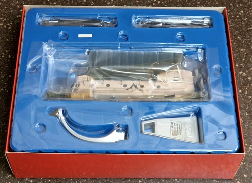 Corgi AA34204 Boeing-Vertol Chinook helicpter HC.1 RAF "Gulf war" 1991 - Picture 3 of 12