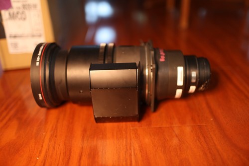 Barco R9862010 HB TLD+ Zoom HD (1.39-1.8):1 / HB TLD+ Zoom SXGA+ (1.5-2.0):1 Pro - Imagen 3 de 12
