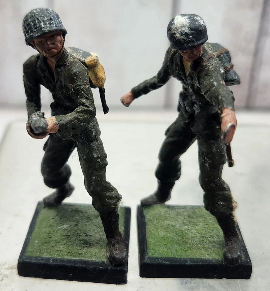 Vintage World War II Lead Figure Lot (8) American Military Soldiers Infantry - Image 3 of 4