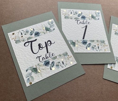 NÚMEROS DE MESA DE EUCALIPTO tarjeta verde follaje oro rústico decoración de asientos de boda - Imagen 10 de 13