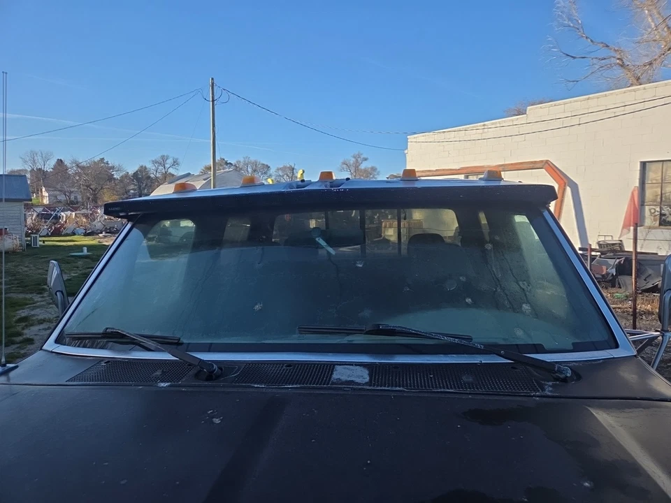 Ford F150 1980-96 F250 F350 Bronco OBS cabina lund techo parasol 55433 necesita pintura Foto 3 de 4