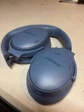 Bose - QuietComfort Wireless Noise Cancelling Over-the-Ear Headphones Blue Dusk